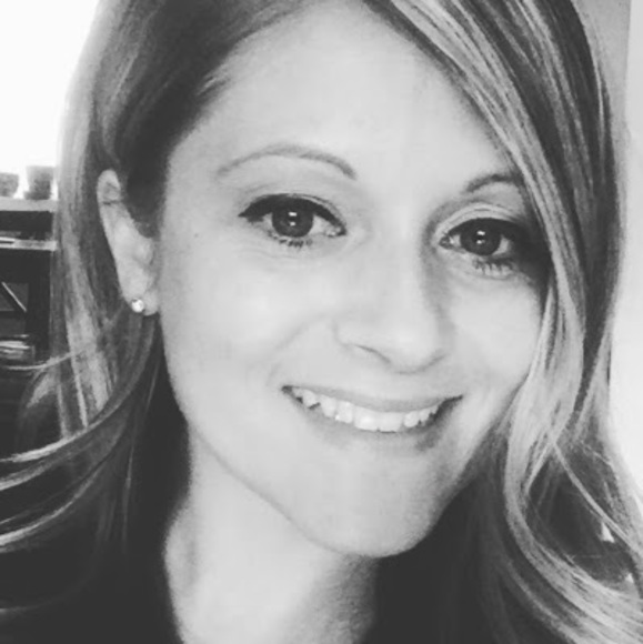 Meet your Posher, Pamela - Picture 1 of 1